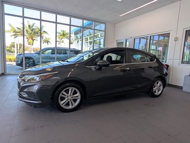 Used 2017 Chevrolet Cruze LT w/ Convenience Package image 3