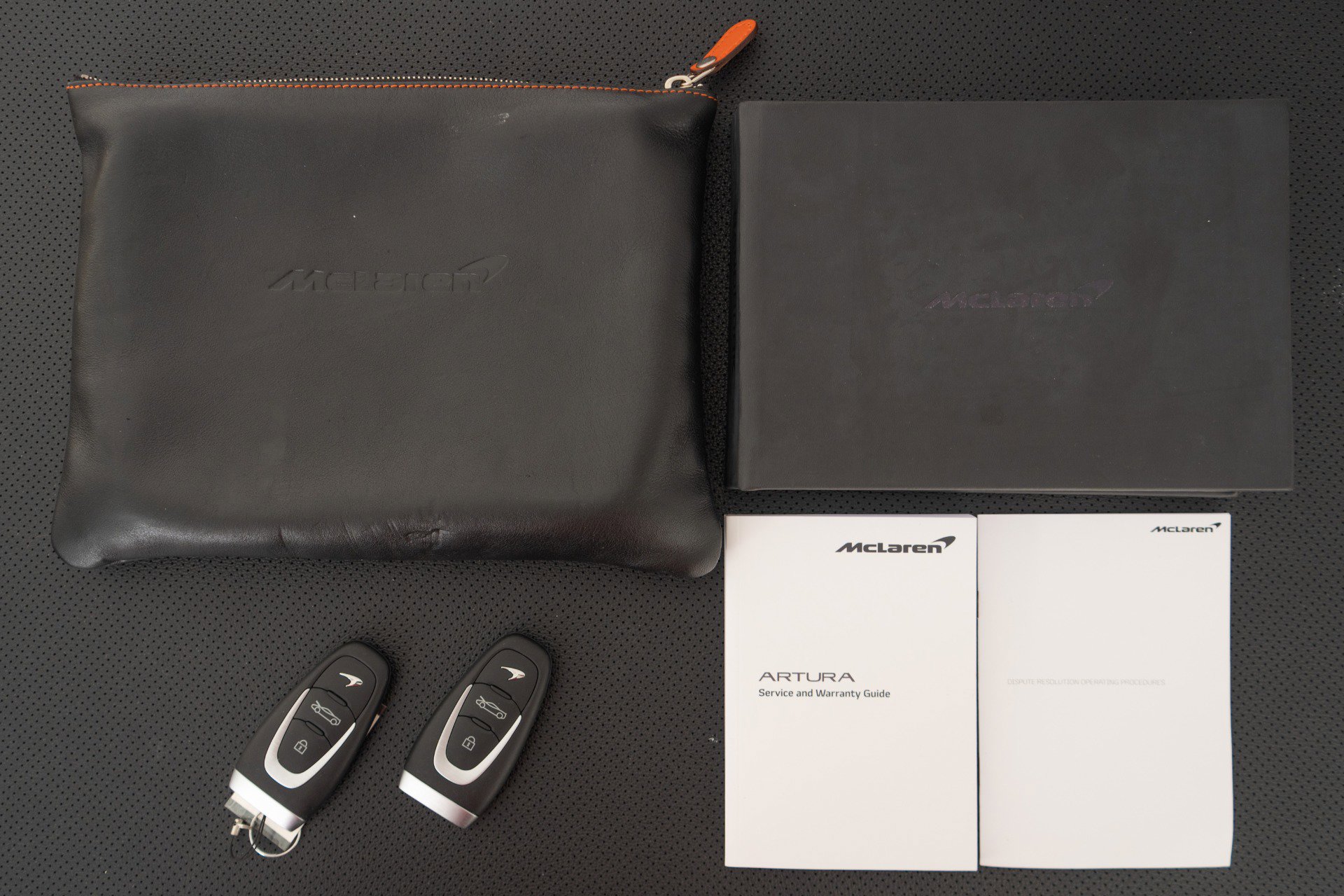Used 2023 McLaren Artura RWD image 18