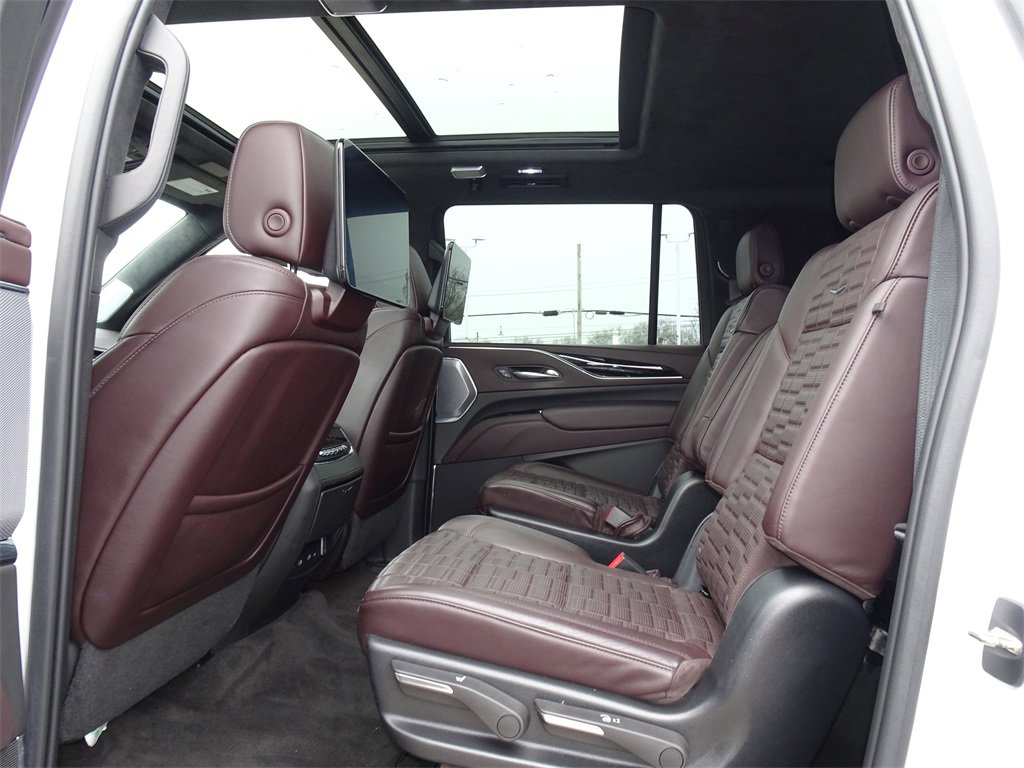 Certified 2023 Cadillac Escalade ESV Premium Luxury Platinum w/ LPO, Radiant Package image 17