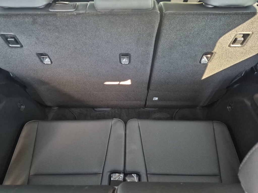 Used 2025 Hyundai Santa Fe SEL FWD image 39