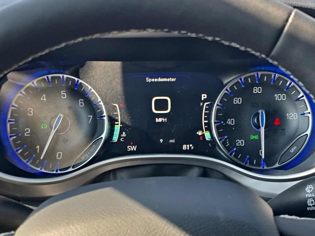 New 2026 Chrysler Pacifica Select image 29