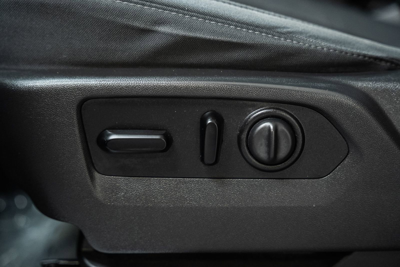 Used 2020 Chevrolet Silverado 1500 LT w/ All-Star Edition AWD/4WD image 42