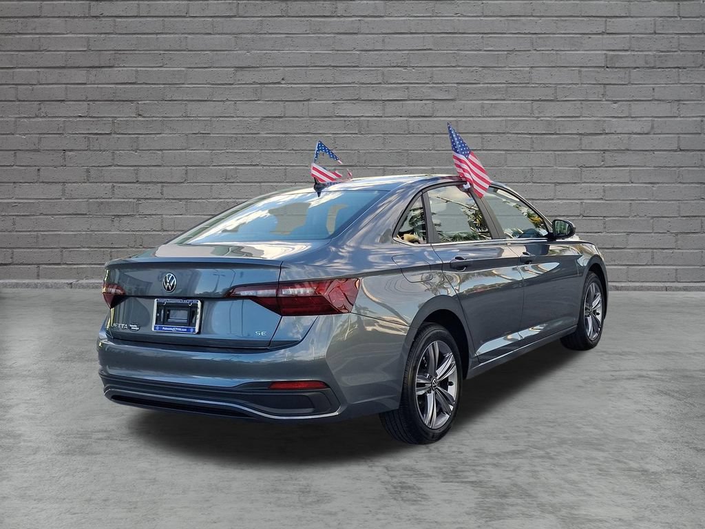 Certified 2023 Volkswagen Jetta SE w/ Panoramic Sunroof Package FWD image 12