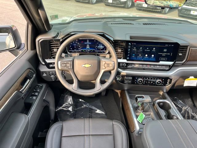 Used 2025 Chevrolet Silverado 1500 High Country w/ High Country Premium Package AWD/4WD image 29
