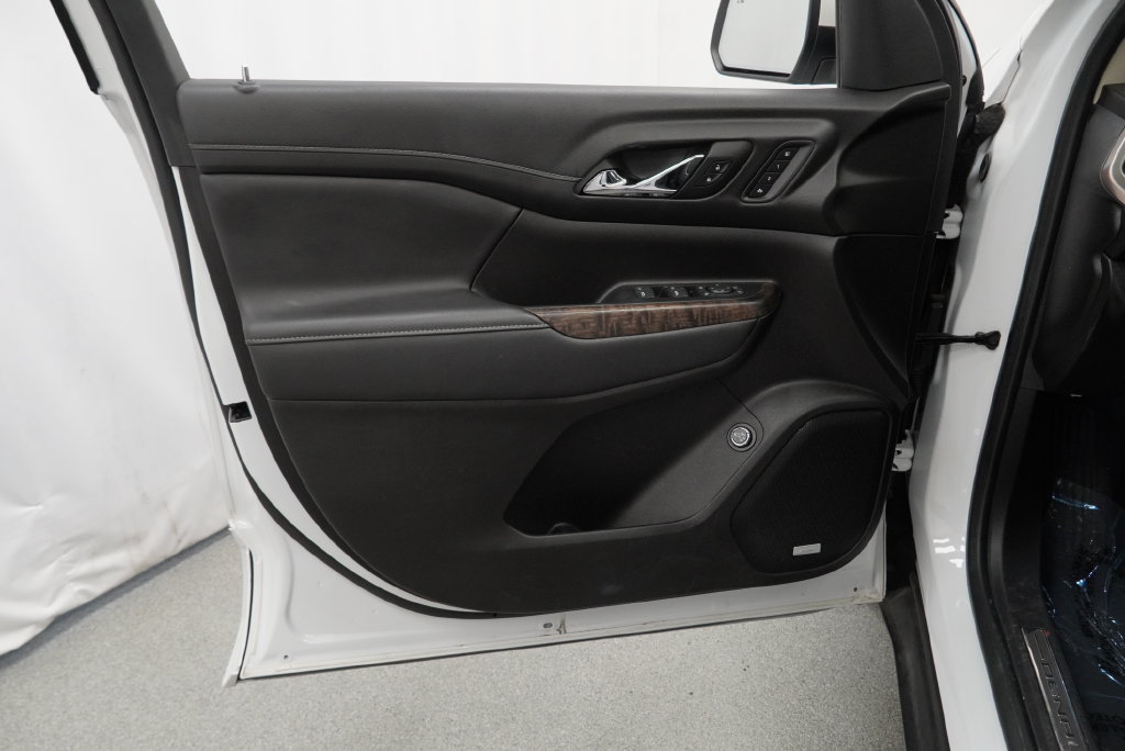 Certified 2023 GMC Acadia Denali w/ Denali Technology Package FWD image 28