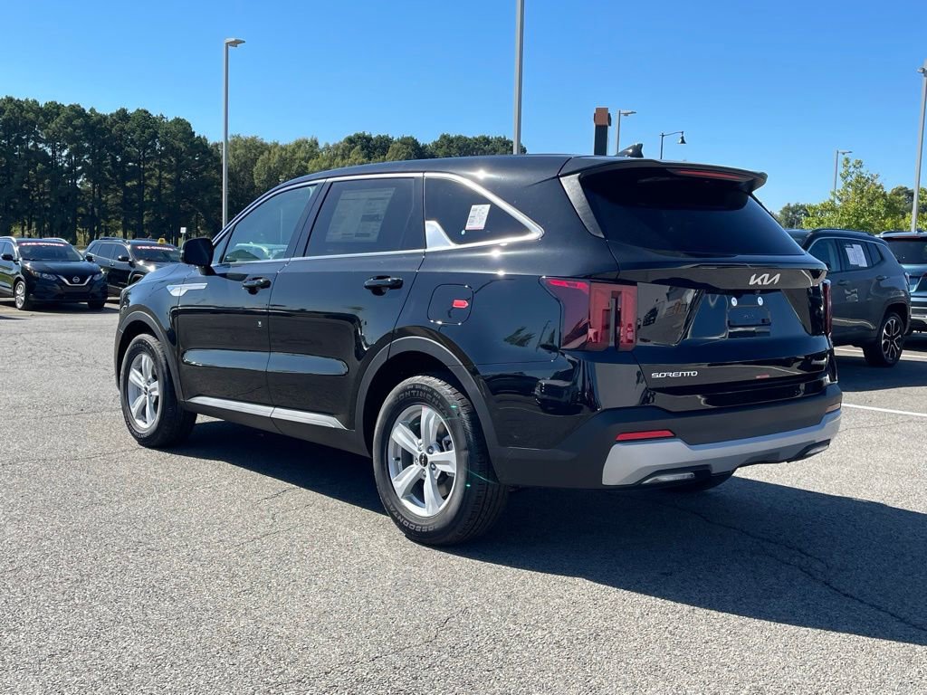 New 2026 Kia Sorento LX FWD image 5