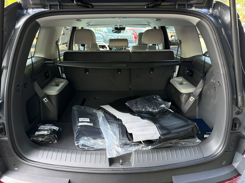 New 2027 Hyundai Santa Fe SEL FWD image 18
