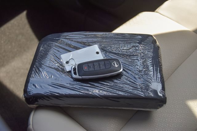 Used 2023 Nissan Rogue SV w/ SV Premium B Package image 37