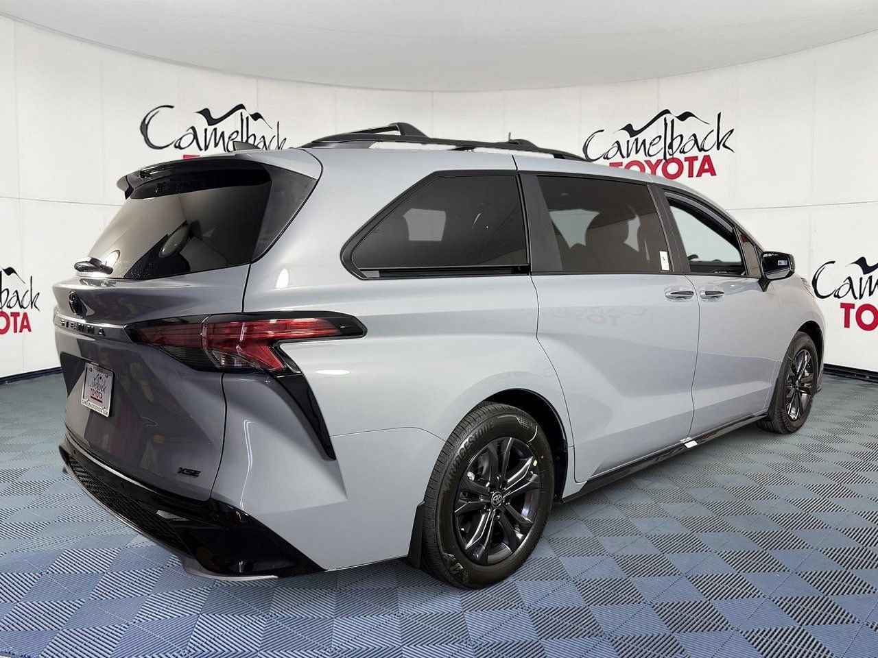 New 2026 Toyota Sienna XSE AWD/4WD image 8