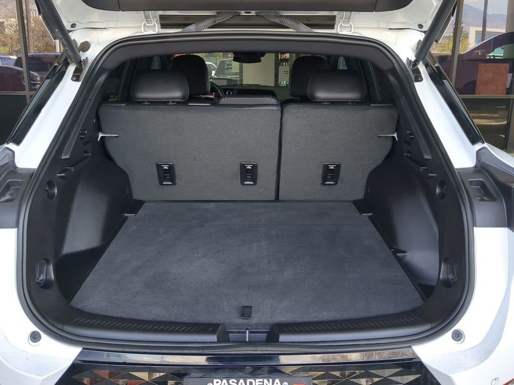 Used 2024 Chevrolet Equinox EV RS image 27