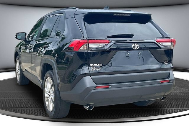 Used 2025 Toyota RAV4 XLE Premium w/ Weather Package AWD/4WD image 4
