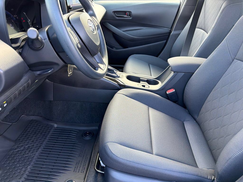 Used 2026 Toyota Corolla LE FWD image 11