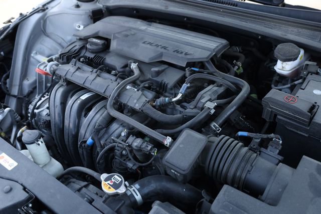 Used 2023 Hyundai Elantra SEL w/ Convenience Package image 9