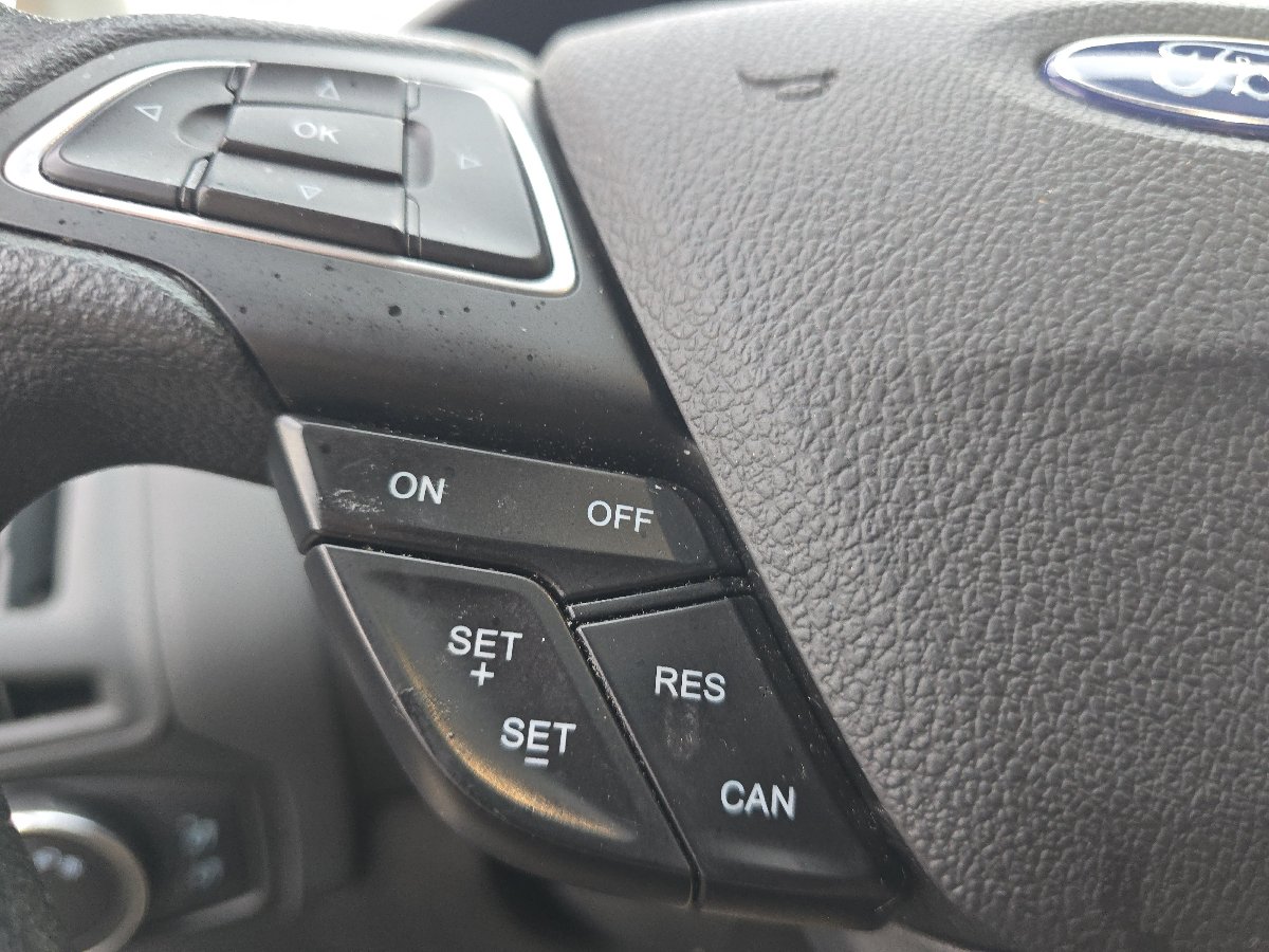 Used 2018 Ford Focus SEL FWD image 27