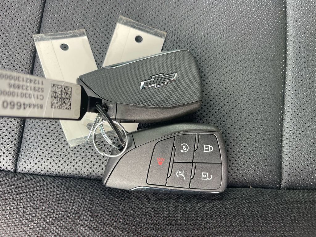 New 2025 Chevrolet Equinox EV RS w/ Active Safety Package 3 image 39