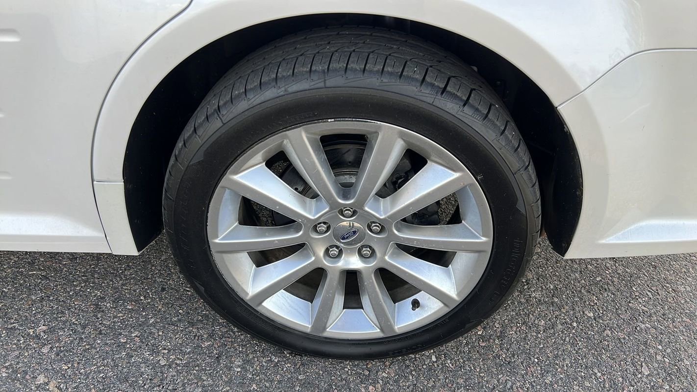 Used 2011 Ford Flex Limited w/ Rapid Spec Order Code image 20