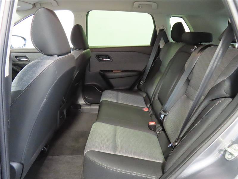 Used 2023 Nissan Rogue SV AWD/4WD image 30