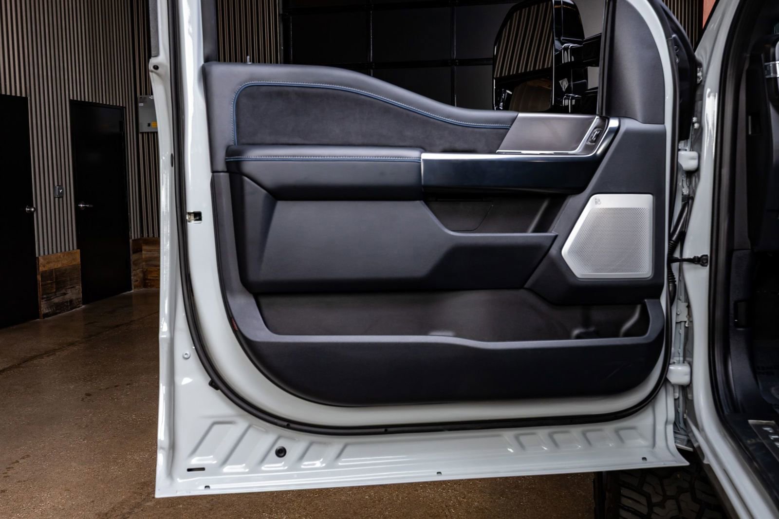 Used 2026 Ford F250 Platinum image 36