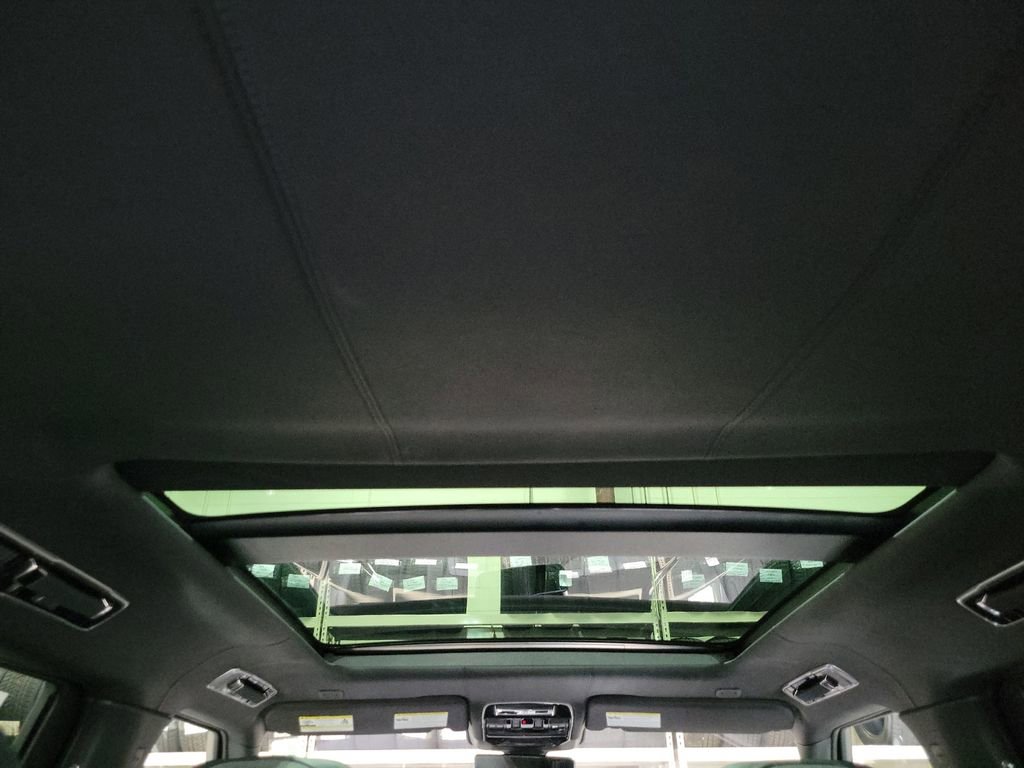 Used 2023 Land Rover Range Rover SV image 29