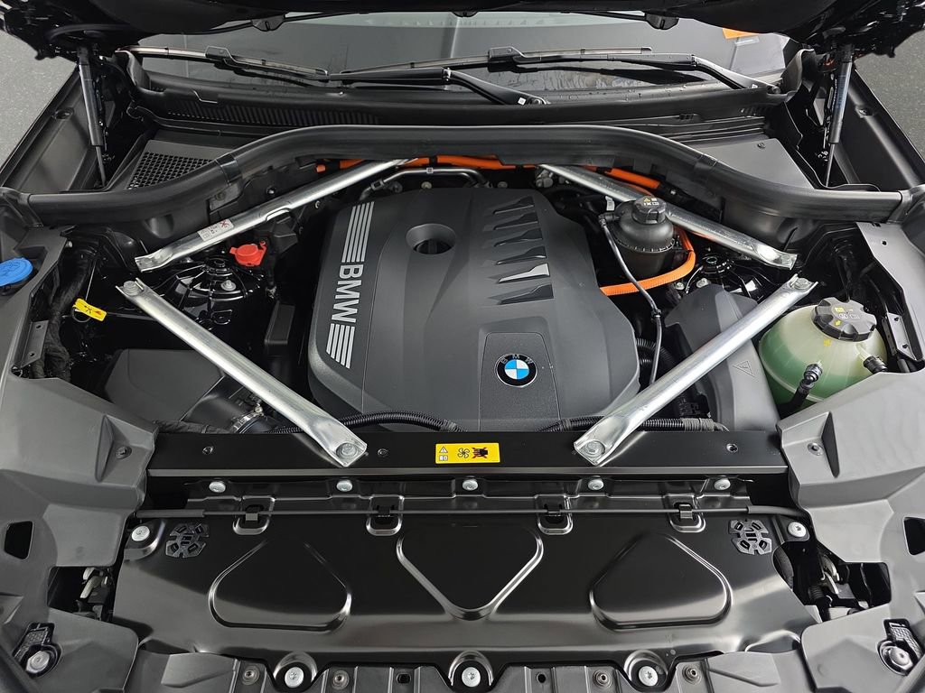New 2026 BMW X5 xDrive50e w/ Executive Package image 30