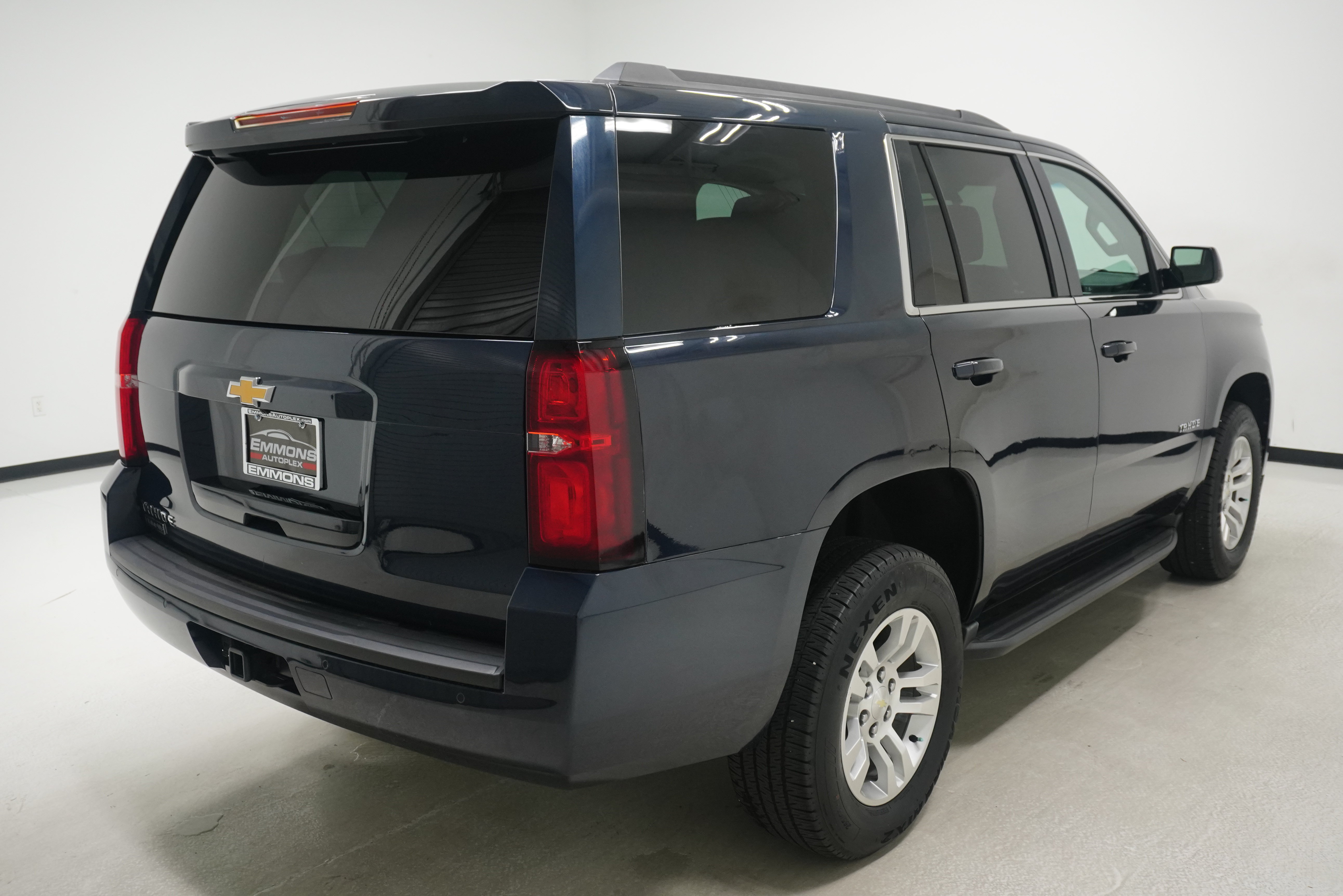 Used 2017 Chevrolet Tahoe LS RWD image 4