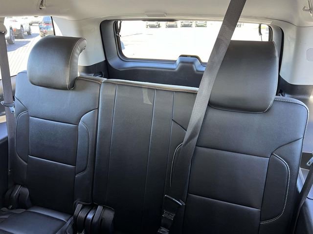 Used 2018 Chevrolet Suburban LT image 25