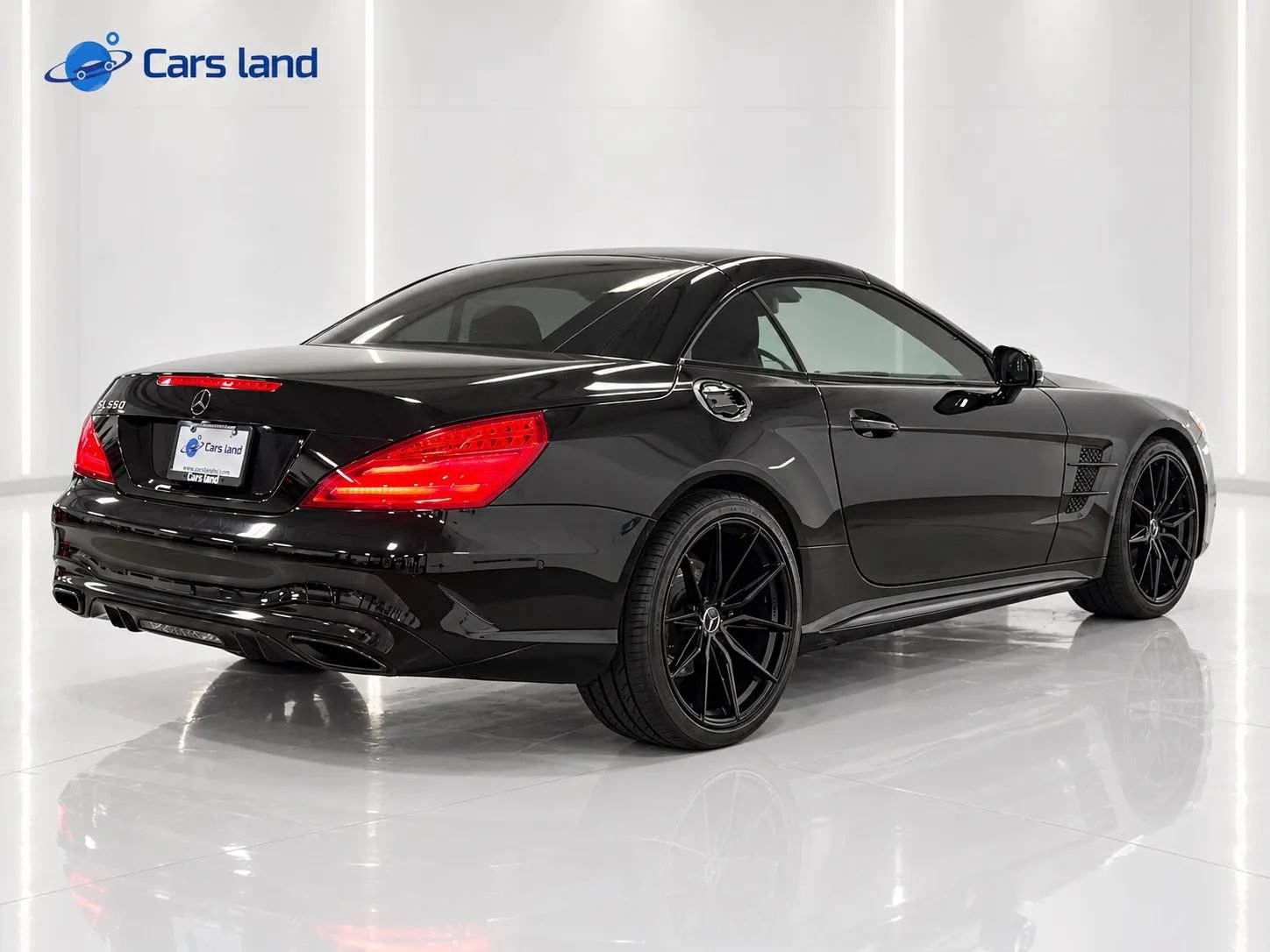 Used 2018 Mercedes-Benz SL 550 image 3