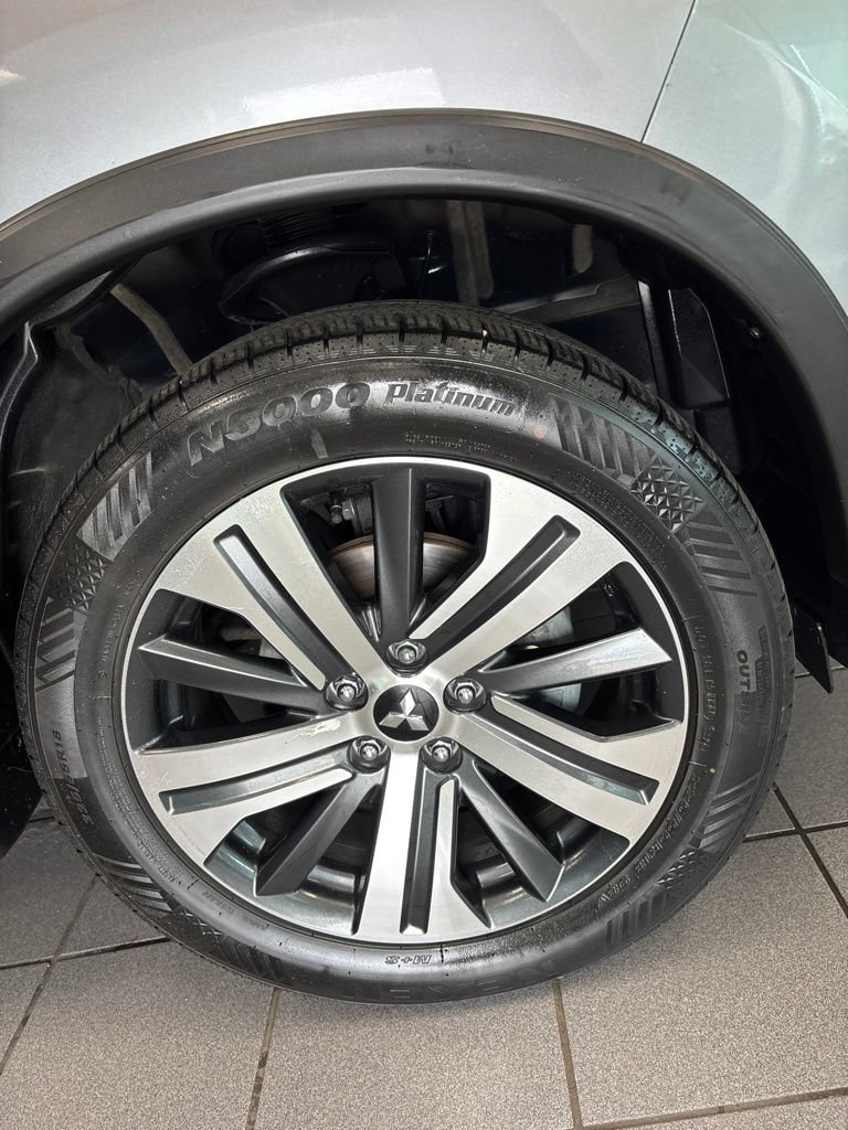 Used 2020 Mitsubishi Outlander Sport ES FWD image 10