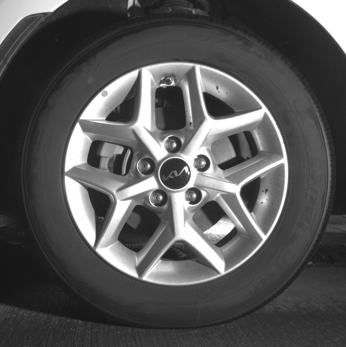 Used 2025 Kia Soul LX w/ LX Technology Package FWD image 12