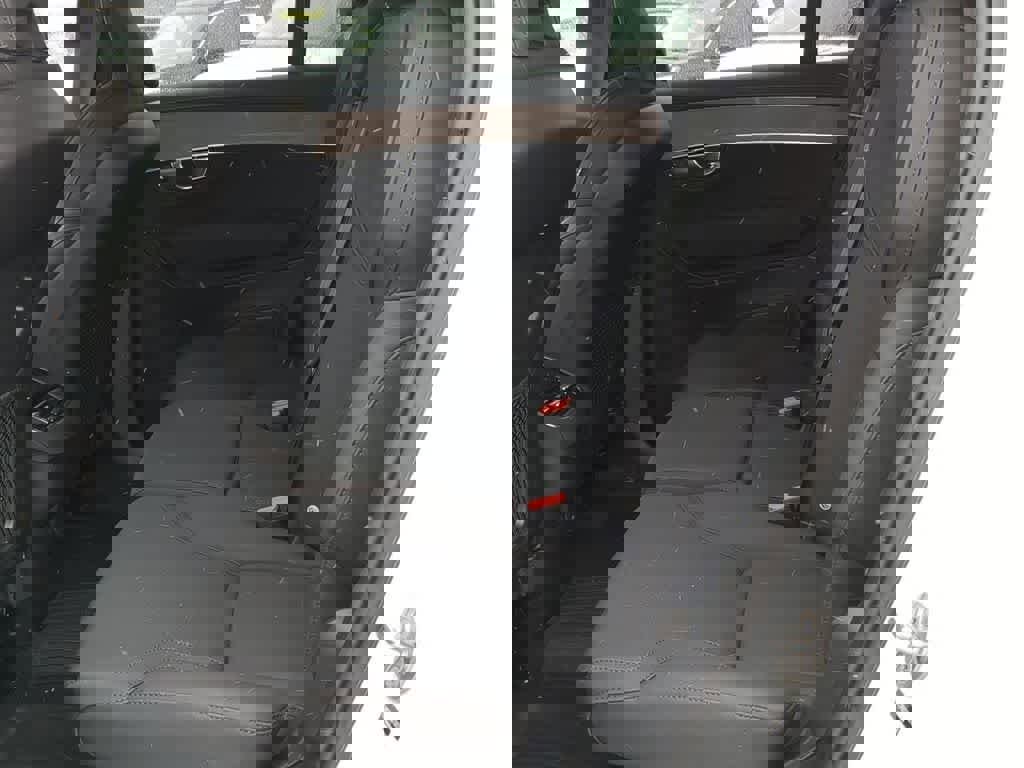 New 2025 Volvo XC90 B5 Plus w/ Protection Package Premier image 18