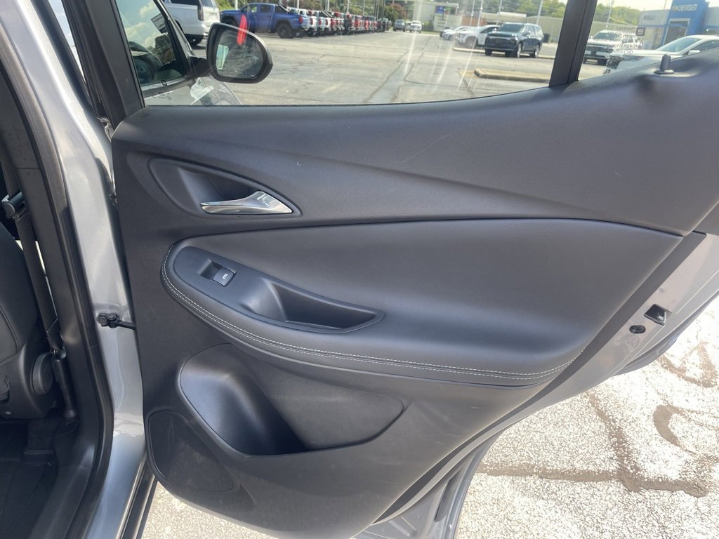 Used 2023 Buick Encore GX Essence w/ Experience Buick Package image 18