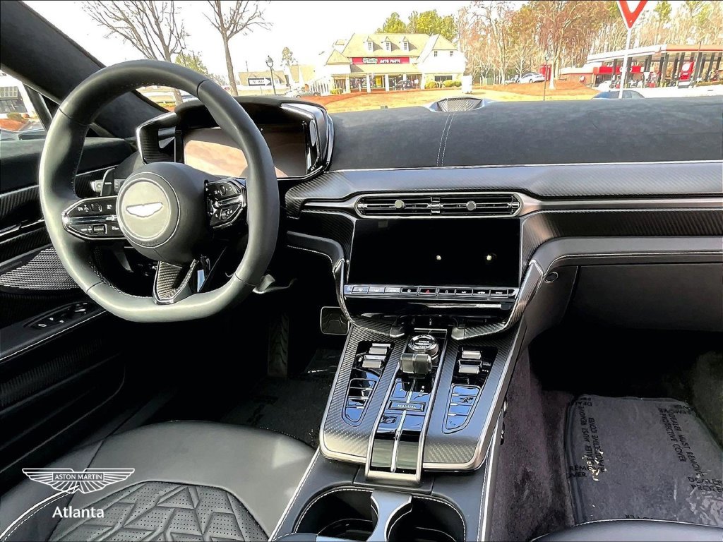 New 2026 Aston Martin Vanquish RWD image 5