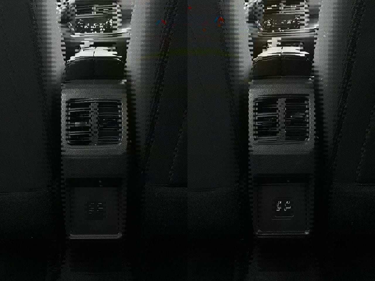 Used 2025 Nissan Rogue SV image 13