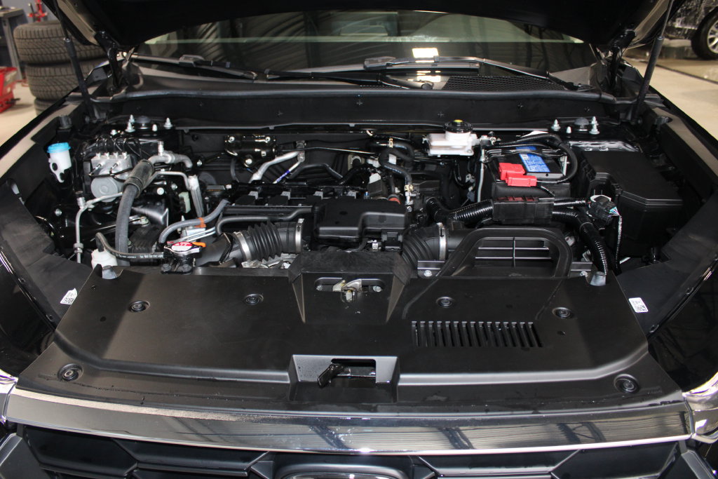 Used 2026 Honda CR-V LX image 8