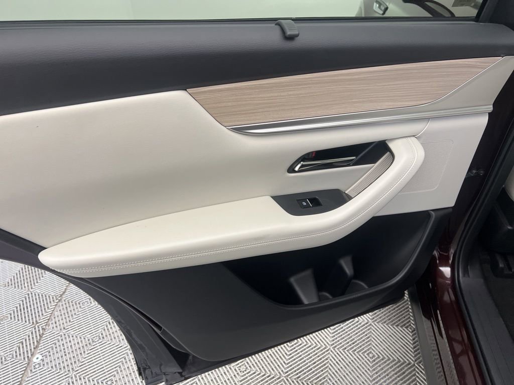 Used 2024 MAZDA CX-90 Plug-In Hybrid w/ Premium Plus image 25