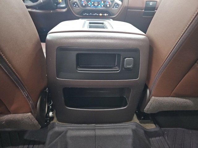 Used 2018 Chevrolet Silverado 1500 High Country image 32