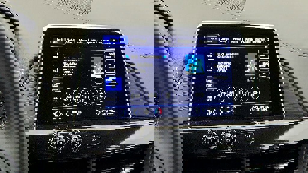 Used 2025 Cadillac CT4 Premium Luxury image 18