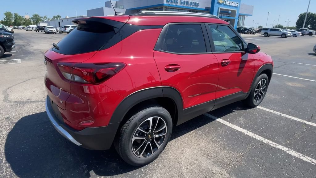 New 2026 Chevrolet TrailBlazer LT w/ Convenience Package FWD image 2
