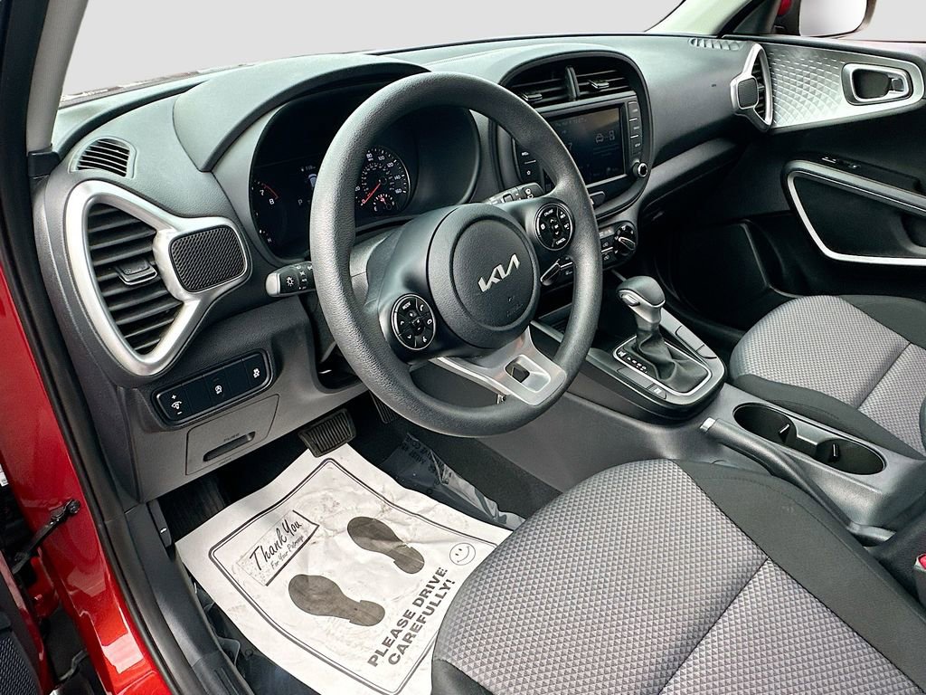 Certified 2022 Kia Soul LX image 9