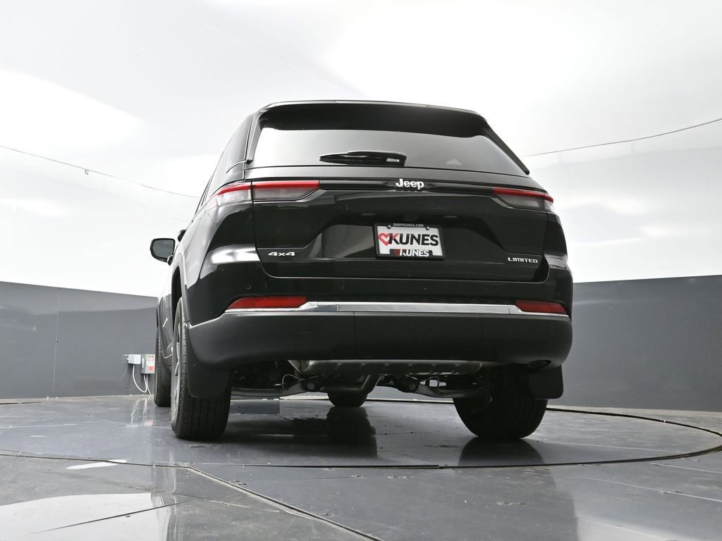 New 2025 Jeep Grand Cherokee Limited w/ Trailer Tow Package image 39