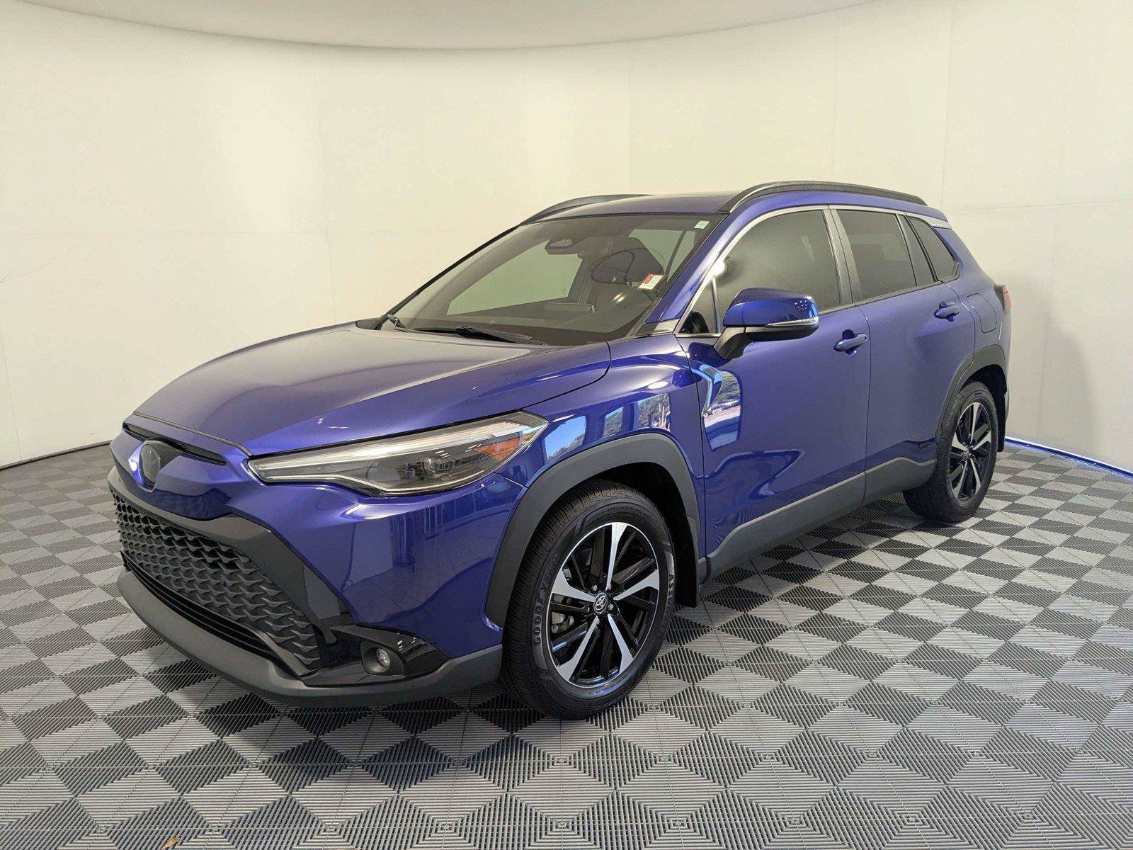Certified 2024 Toyota Corolla Cross AWD Hybrid w/ Convenience Package image 2