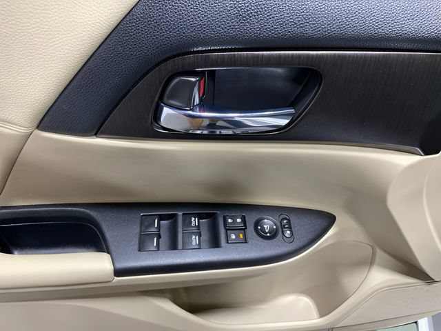 Used 2015 Honda Accord EX image 10