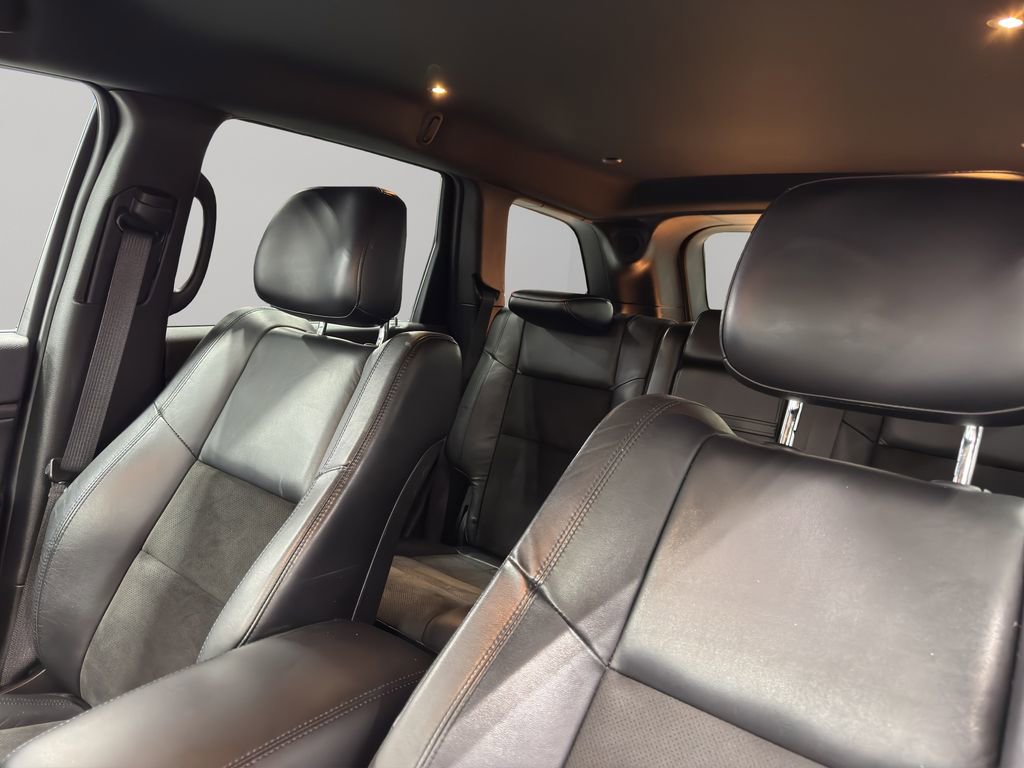 Used 2019 Jeep Grand Cherokee Laredo w/ Laredo X Package image 4