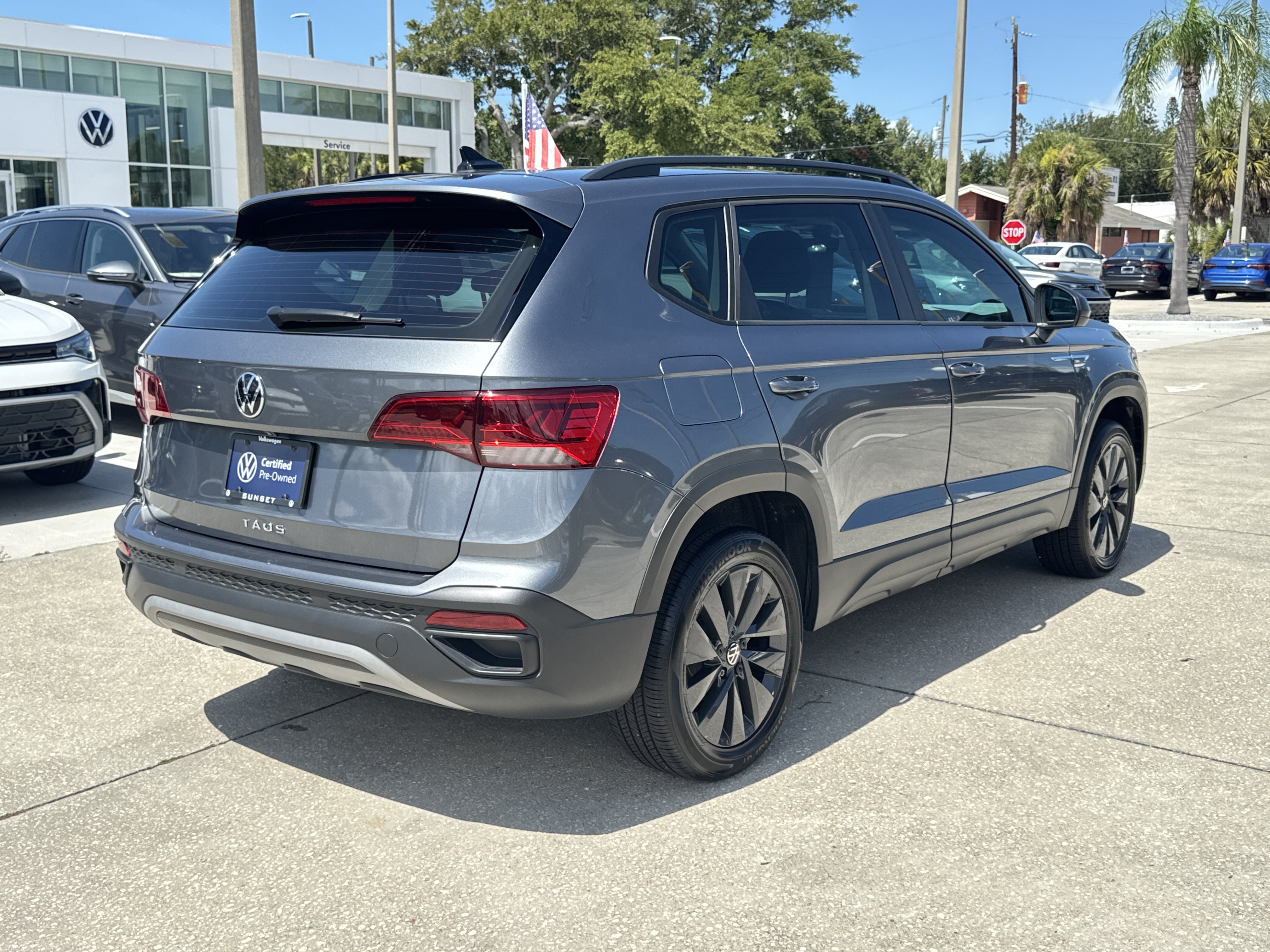 Used 2024 Volkswagen Taos S FWD image 4