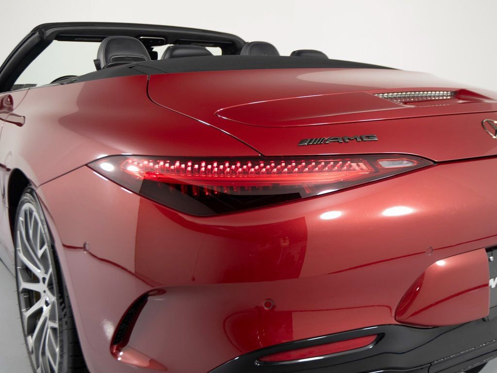 Used 2022 Mercedes-Benz SL 63 AMG 4MATIC image 48