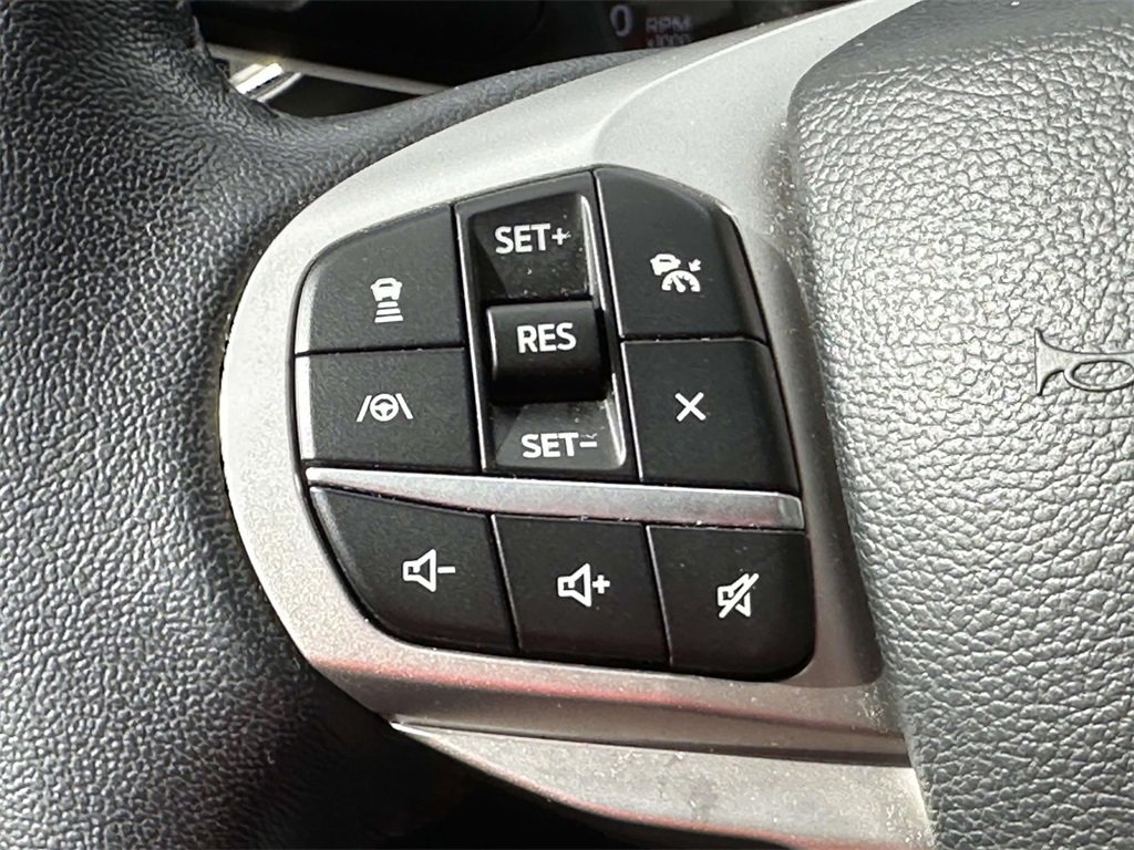 Used 2022 Ford Explorer XLT w/ Equipment Group 202A image 21