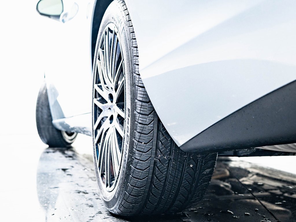 Certified 2025 Mercedes-Benz C 300 4MATIC Sedan image 41