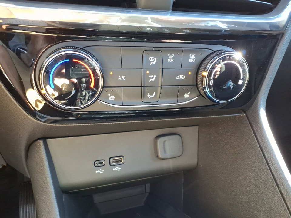 New 2026 Buick Encore GX Sport Touring w/ Experience Buick Package image 19