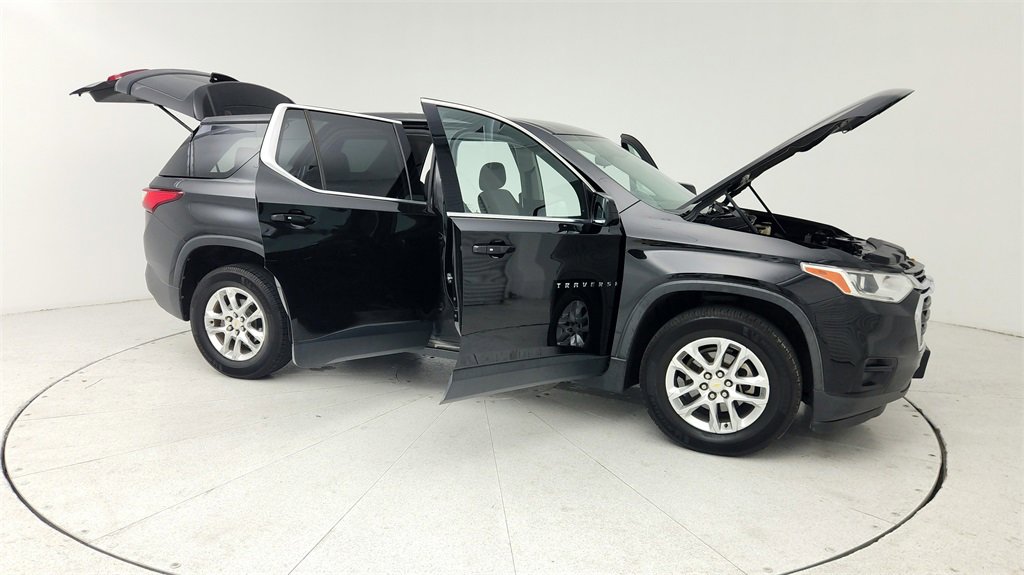 Used 2018 Chevrolet Traverse LS image 13