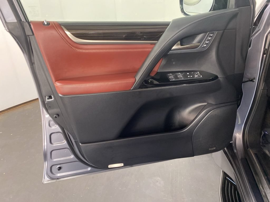 Used 2018 Lexus LX 570 4WD w/ Luxury Package image 25